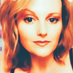 Meet your Posher, Nadean